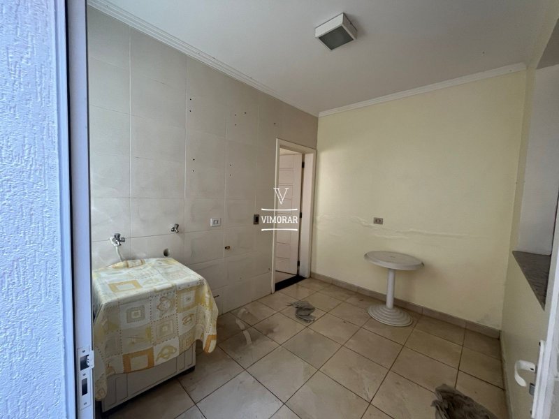 Sobrado 3 dormit&oacute;rios sendo 1 su&iacute;te + 2 vagas de garagem  Guarulhos - 