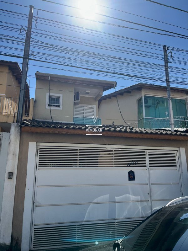 Sobrado 3 dormit&oacute;rios sendo 1 su&iacute;te + 2 vagas de garagem  Guarulhos - 