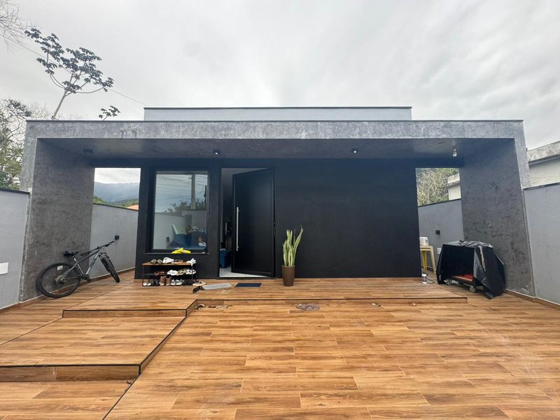 🏡 Casa térrea charmosa em Massaguaçu  Caraguatatuba - 