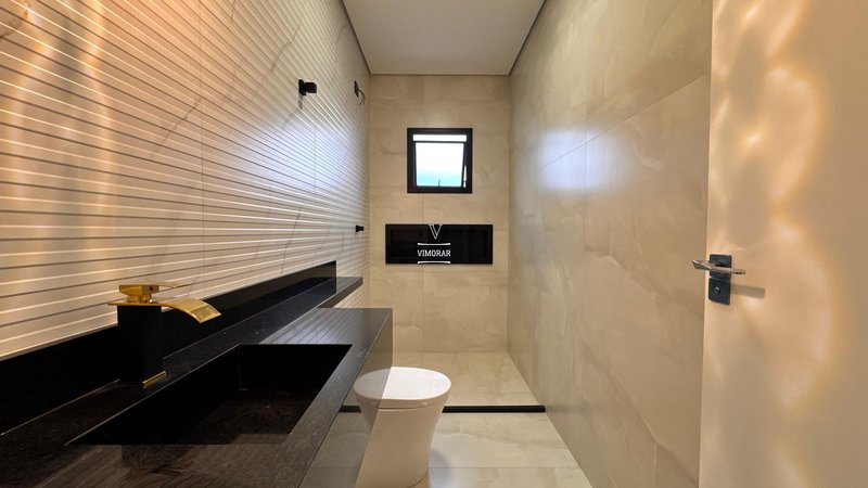 Sobrado 3 dormit&oacute;rios sendo 1 su&iacute;te + 3 vagas de garagem  Guarulhos - 