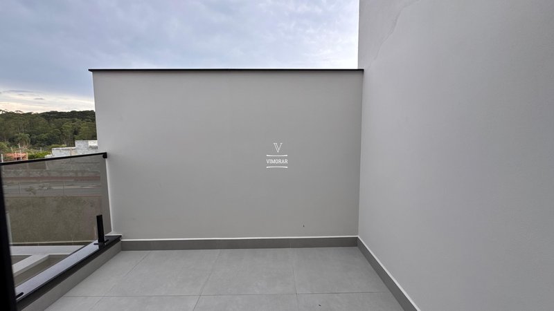 Sobrado 3 dormit&oacute;rios sendo 1 su&iacute;te + 3 vagas de garagem  Guarulhos - 