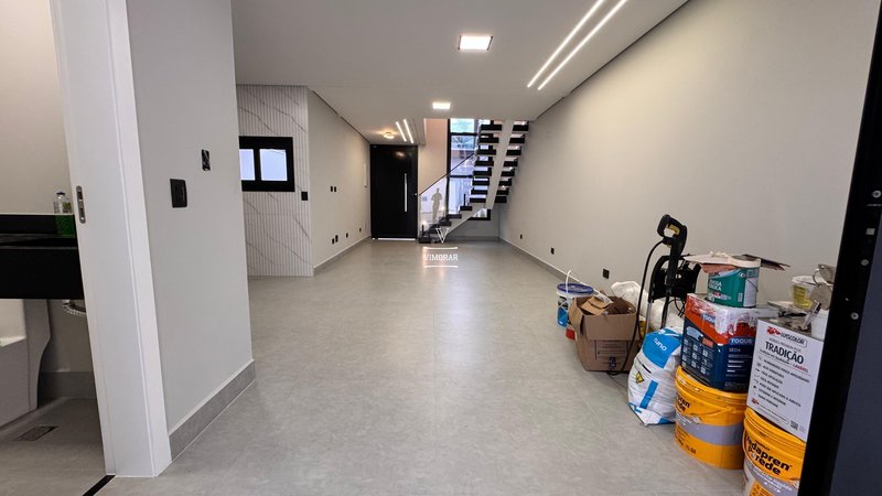 Sobrado 3 dormit&oacute;rios sendo 1 su&iacute;te + 3 vagas de garagem  Guarulhos - 