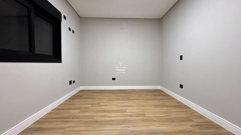 Sobrado 3 dormit&oacute;rios sendo 1 su&iacute;te + 3 vagas de garagem  Guarulhos - 