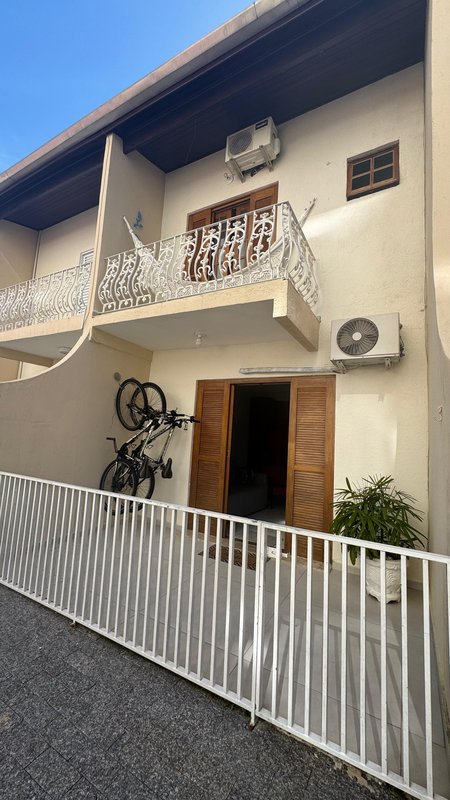 🏡 Seu novo sobrado em condomínio na Martim de Sá!  Caraguatatuba - 