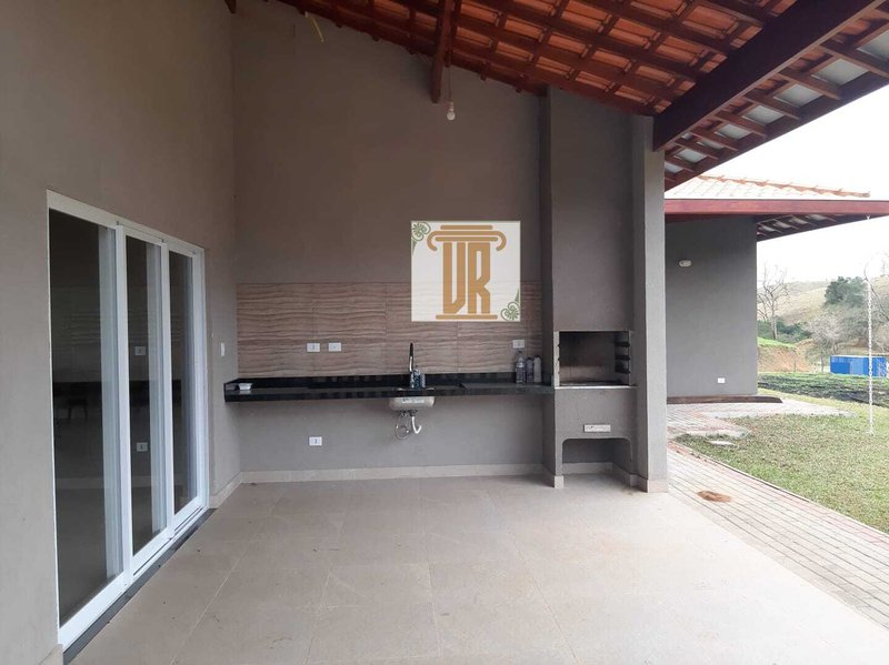 Sitio na zona norte de São José dos Campos com 20.000m²  São José dos Campos - 