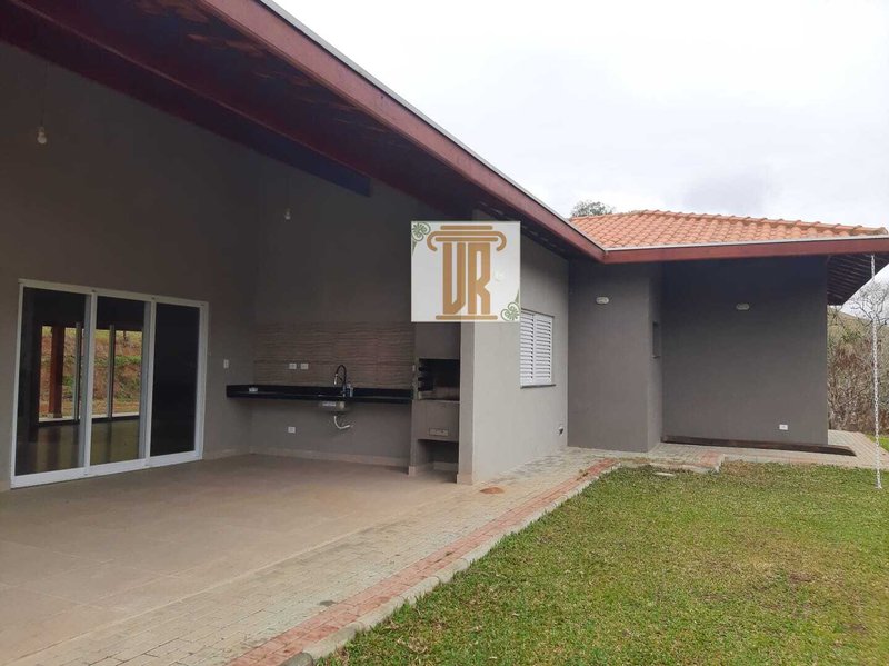 Sitio na zona norte de São José dos Campos com 20.000m²  São José dos Campos - 