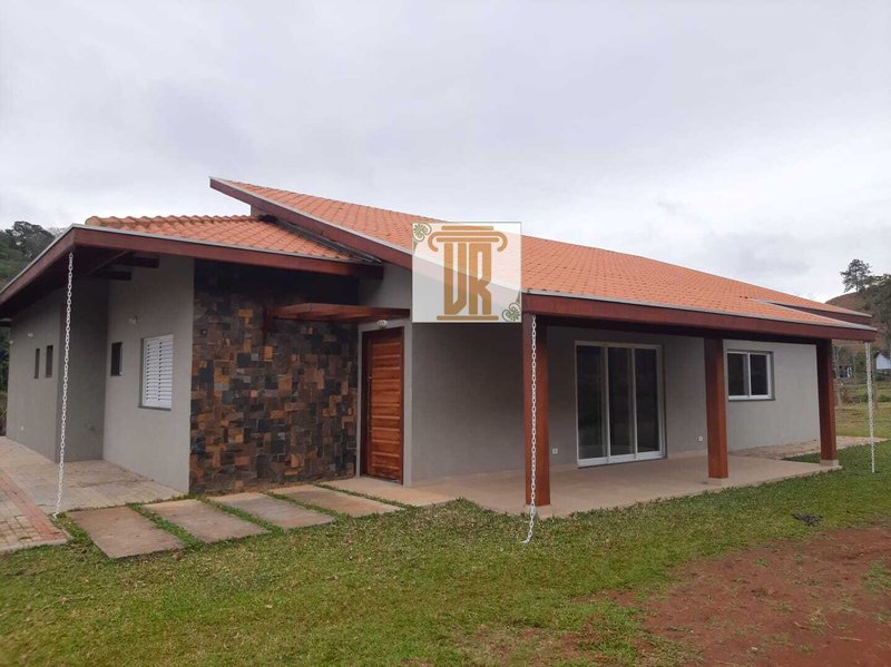 Sitio na zona norte de São José dos Campos com 20.000m²  São José dos Campos - 