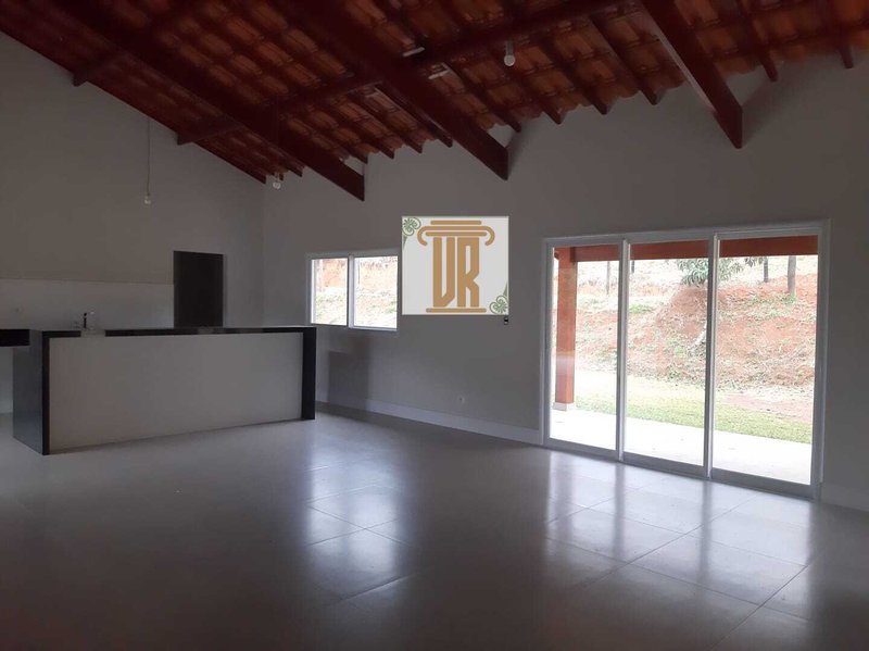 Sitio na zona norte de São José dos Campos com 20.000m²  São José dos Campos - 