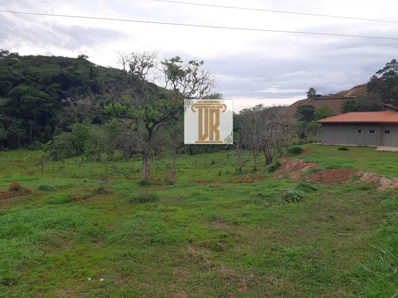 Sitio na zona norte de São José dos Campos com 20.000m²  São José dos Campos - 