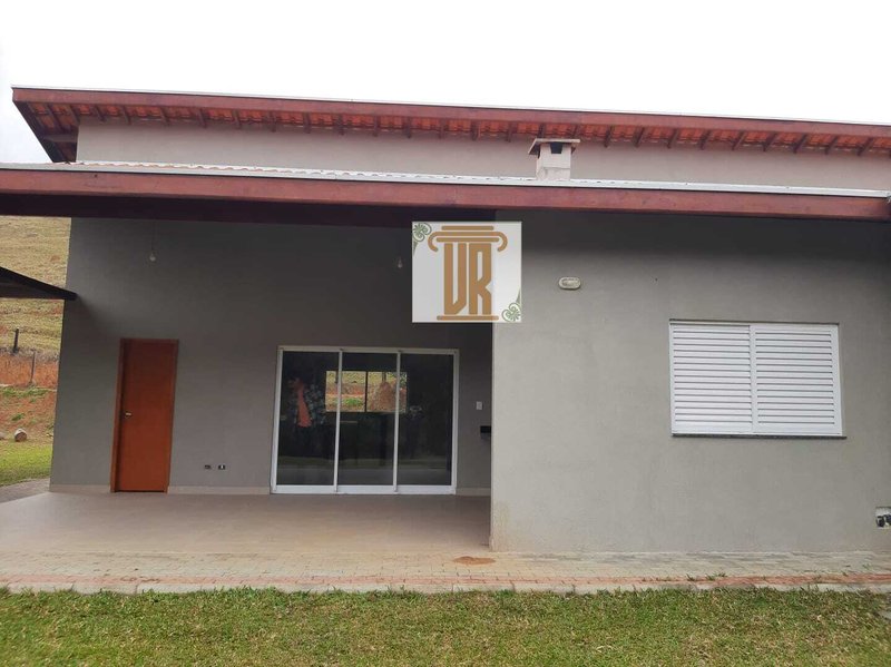 Sitio na zona norte de São José dos Campos com 20.000m²  São José dos Campos - 