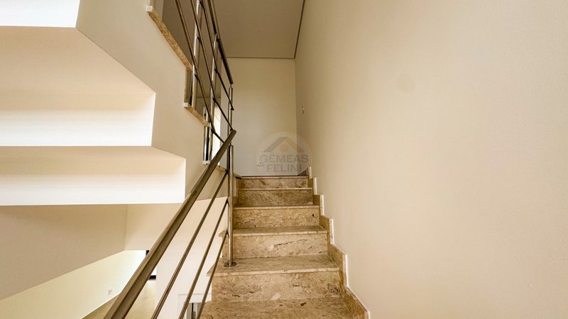 Casa em Condomínio na Praia de Juquehy - À VENDA  São Sebastião - 