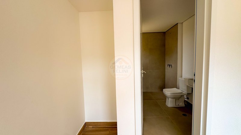 Casa em Condomínio na Praia de Juquehy - À VENDA  São Sebastião - 