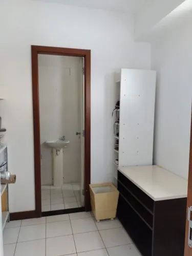 APARTAMENTO 4 SUITES VARANDA ANDAR ALTO 3 GARAGENS ELEVADOR PISCINA QUADRA ACADEMIA !!! Rua Oito de Dezembro Salvador - 