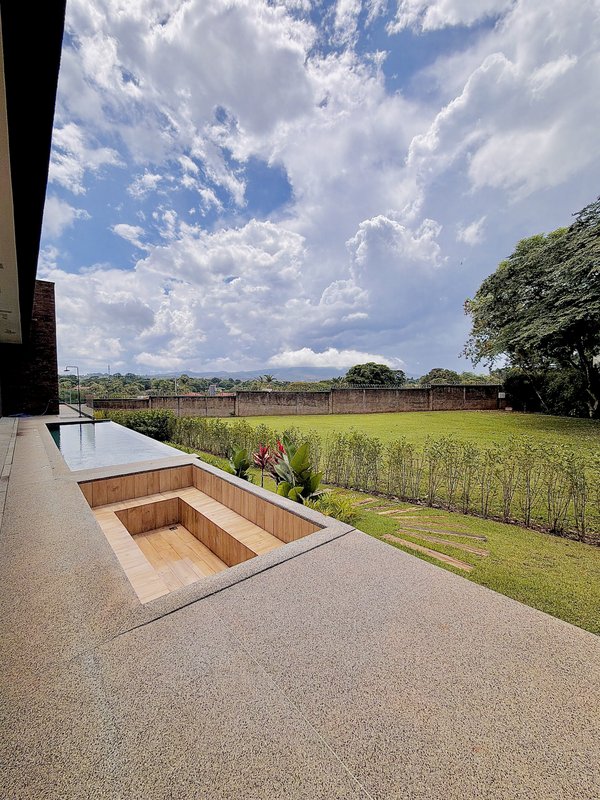 ✨ Casa Térrea Nova à Venda – Condomínio Lago Azul Golf Club ALAMEDA DAS AMOREIRAS Araçoiaba da Serra - 