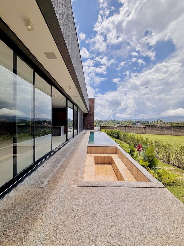 ✨ Casa Térrea Nova à Venda – Condomínio Lago Azul Golf Club ALAMEDA DAS AMOREIRAS Araçoiaba da Serra - 