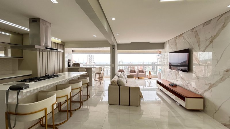 APARTAMENTO À VENDA - MOBILIADO – ALTO PADRÃO - 151M2 - 3 SUÍTE Rua Ipanema Praia Grande - 