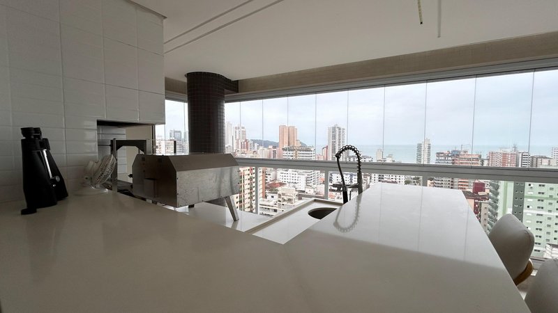 APARTAMENTO À VENDA - MOBILIADO – ALTO PADRÃO - 151M2 - 3 SUÍTE Rua Ipanema Praia Grande - 