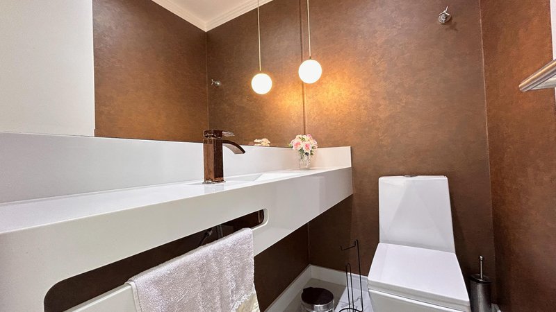 APARTAMENTO À VENDA - MOBILIADO – ALTO PADRÃO - 151M2 - 3 SUÍTE Rua Ipanema Praia Grande - 