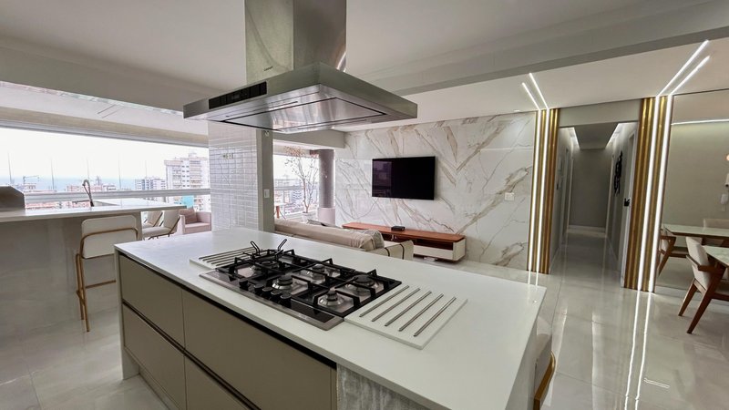 APARTAMENTO À VENDA - MOBILIADO – ALTO PADRÃO - 151M2 - 3 SUÍTE Rua Ipanema Praia Grande - 