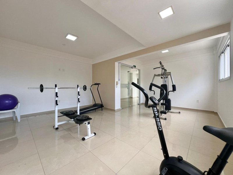 APARTAMENTO À VENDA - MOBILIADO – 60M2 – 2 QUARTOS Rua Meinacos Praia Grande - 