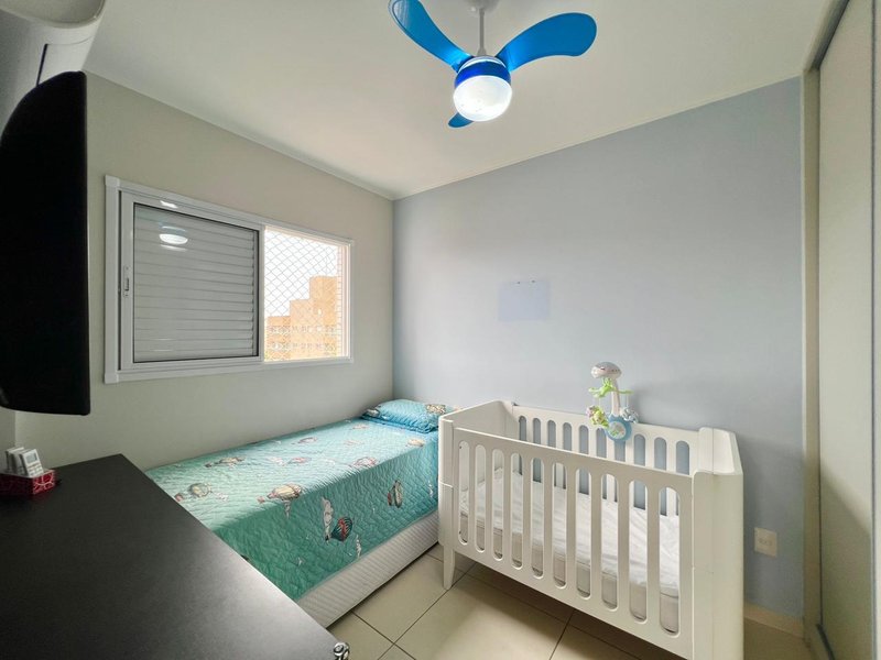 APARTAMENTO À VENDA - MOBILIADO – 60M2 – 2 QUARTOS Rua Meinacos Praia Grande - 