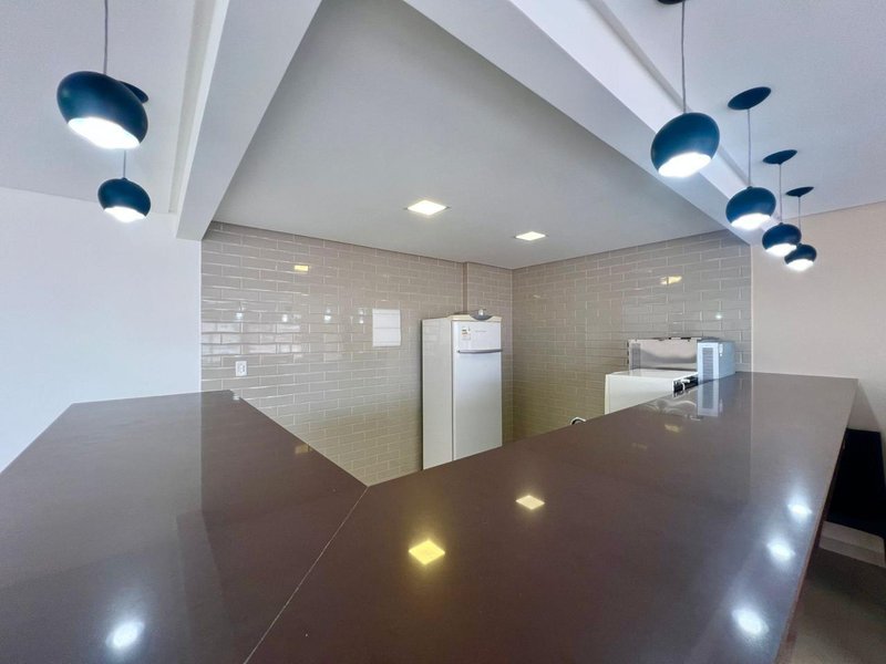 APARTAMENTO À VENDA - MOBILIADO – 60M2 – 2 QUARTOS Rua Meinacos Praia Grande - 