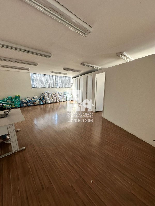 Ponto Comercial para Locação – Ao lado do McDonald's e Supermercado São Roque  Tatuí - 