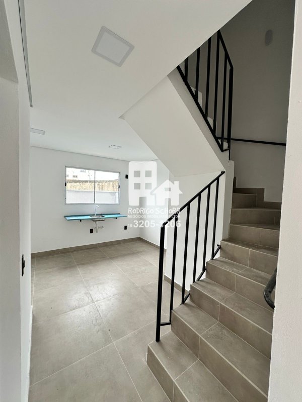 🏡 Sobrado com 2 quartos à Venda – Venha morar na Colina Verde! OPORTUNIDADE!  Tatuí - 