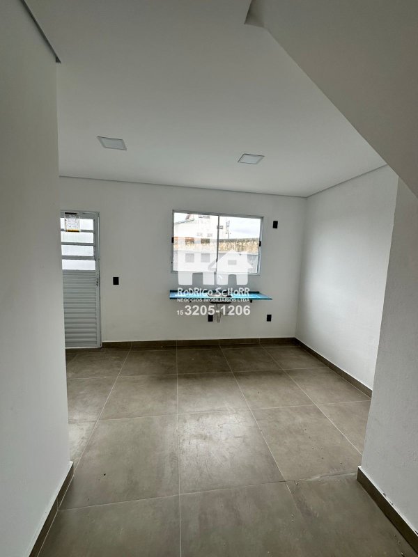 🏡 Sobrado com 2 quartos à Venda – Venha morar na Colina Verde! OPORTUNIDADE!  Tatuí - 