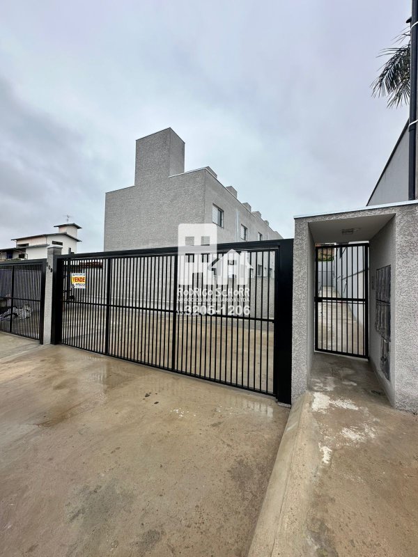 🏡 Sobrado com 2 quartos à Venda – Venha morar na Colina Verde! OPORTUNIDADE!  Tatuí - 