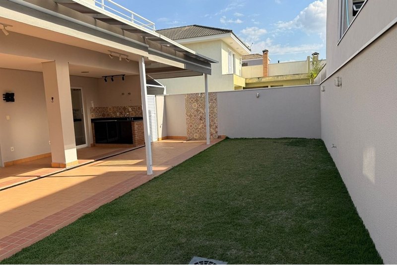 Casa &agrave; Venda &ndash;180m - 3 Su&iacute;tes &ndash; R$ 1.245.000 &ndash; Condom&iacute;nio Horizonte de Sorocaba - Sorocaba Rua Ramon Haro Martini Sorocaba - 