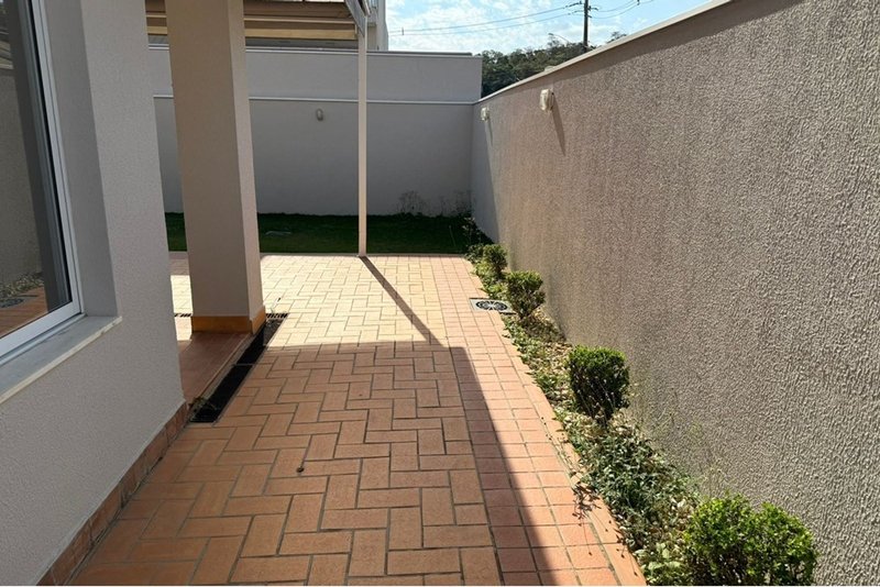 Casa &agrave; Venda &ndash;180m - 3 Su&iacute;tes &ndash; R$ 1.245.000 &ndash; Condom&iacute;nio Horizonte de Sorocaba - Sorocaba Rua Ramon Haro Martini Sorocaba - 