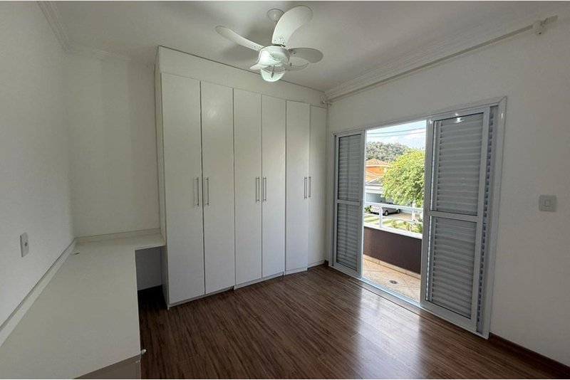 Casa &agrave; Venda &ndash;180m - 3 Su&iacute;tes &ndash; R$ 1.245.000 &ndash; Condom&iacute;nio Horizonte de Sorocaba - Sorocaba Rua Ramon Haro Martini Sorocaba - 