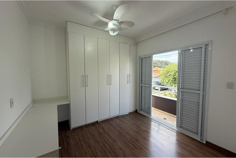 Casa &agrave; Venda &ndash;180m - 3 Su&iacute;tes &ndash; R$ 1.245.000 &ndash; Condom&iacute;nio Horizonte de Sorocaba - Sorocaba Rua Ramon Haro Martini Sorocaba - 