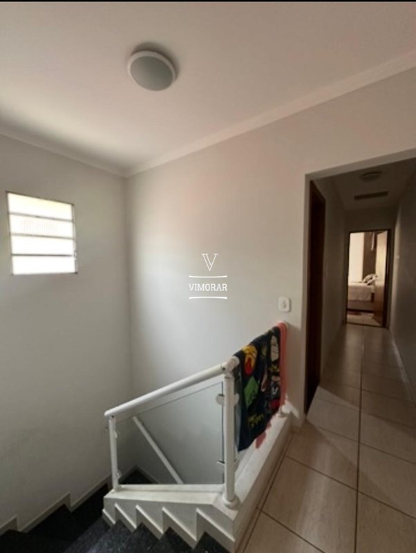 Sobrado 3 dormit&oacute;rios sendo 1 su&iacute;te + 4 vagas de garagem  Guarulhos - 