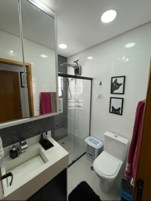 Sobrado 2 dormit&oacute;rios sendo 1 su&iacute;te + 2 vagas de garagem  Guarulhos - 