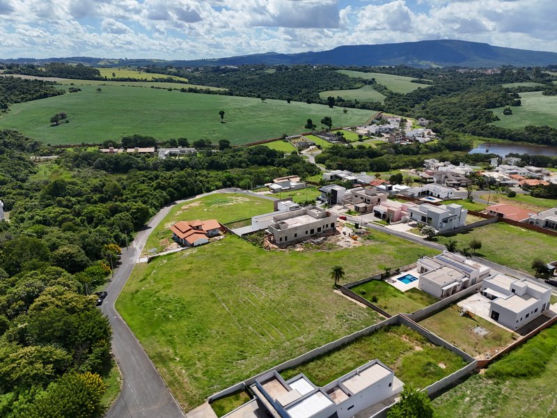 Terreno &agrave; venda, 1074m&sup2; -  Condom&iacute;nio  Residencial Villagio Ipanema II -Sorocaba/SP Av. Francisco de Assis Chateaubriand Araçoiaba da Serra - 