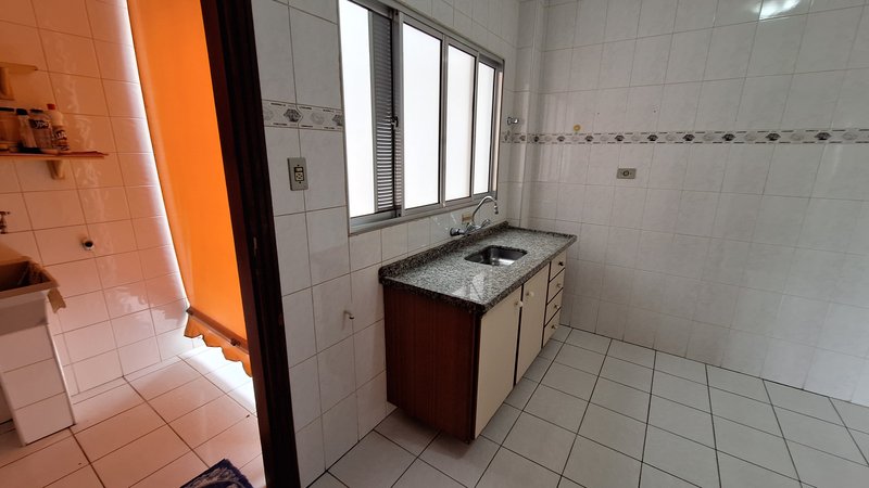 Apartamento &agrave; venda com 76 m2,  2 quartos, quintal- Vila S&atilde;o Jo&atilde;o - Sorocaba - SP Rua Frederico Guilherme Grohmann Sorocaba - 