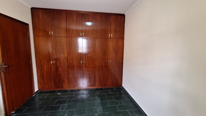 Apartamento &agrave; venda com 76 m2,  2 quartos, quintal- Vila S&atilde;o Jo&atilde;o - Sorocaba - SP Rua Frederico Guilherme Grohmann Sorocaba - 