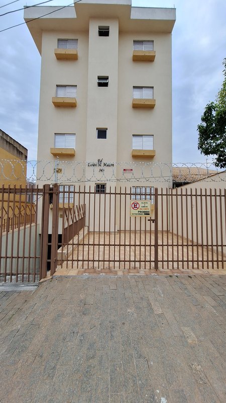 Apartamento &agrave; venda com 76 m2,  2 quartos, quintal- Vila S&atilde;o Jo&atilde;o - Sorocaba - SP Rua Frederico Guilherme Grohmann Sorocaba - 