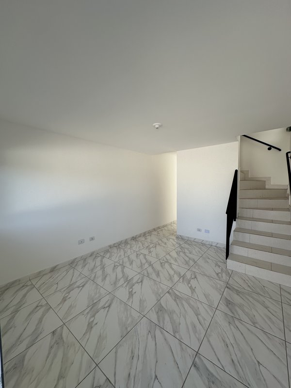 CASAS PRONTAS PARA MORAR — ESTÂNCIA LAGO AZUL! Rua Tibagi Franco da Rocha - 