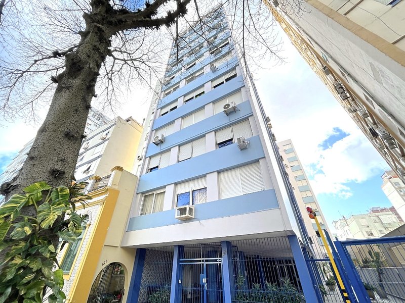 R$ 495.000 - EXCELENTE APARTAMENTO - ANDAR ALTO - 67M2 - 2 DORM - VISTA - 1 VAGA Rua Duque de Caxias Porto Alegre - 