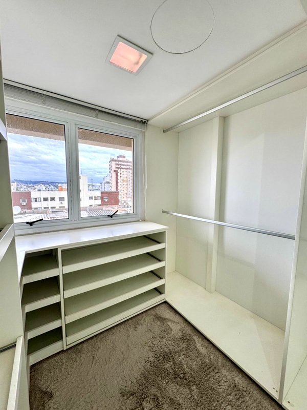 R$ 640.000 - &Oacute;TIMO APARTAMENTO DUPLEX - 63M2 - 1 DORM - SU&Iacute;TE - 2 VAGAS - 2 DEP&Oacute;SITOS Rua Vicente da Fontoura Porto Alegre - 