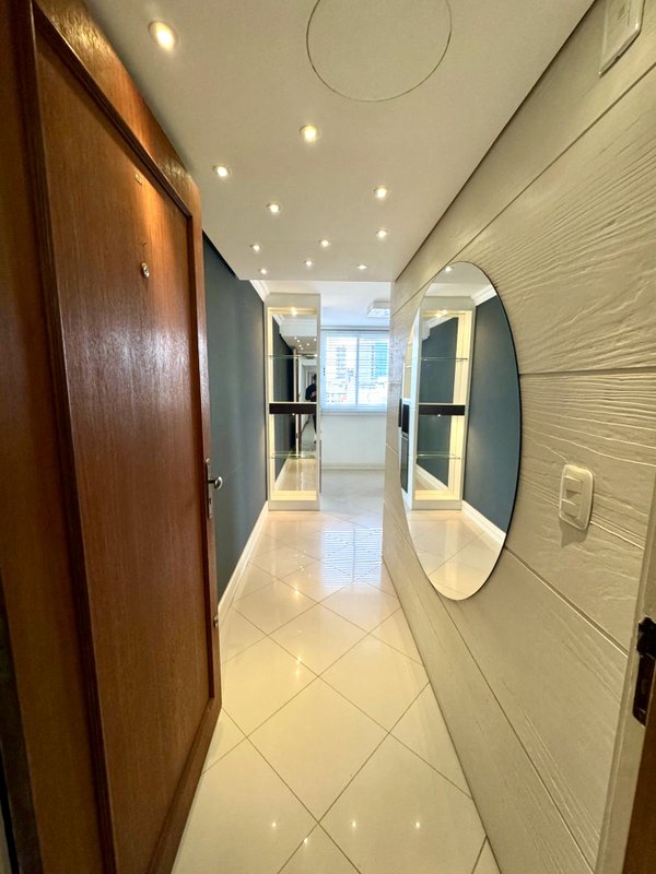 R$ 640.000 - &Oacute;TIMO APARTAMENTO DUPLEX - 63M2 - 1 DORM - SU&Iacute;TE - 2 VAGAS - 2 DEP&Oacute;SITOS Rua Vicente da Fontoura Porto Alegre - 