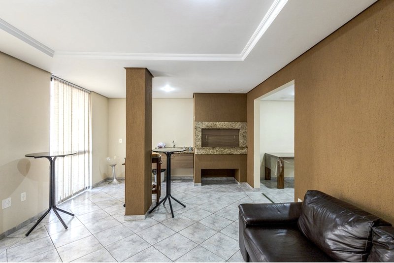 R$ 575.000 - LINDO APARTAMENTO - 82M2 - 3 DORM - SU&Iacute;TE - CHURRASQUEIRA - 1 VAGA Rua Roque Calage Porto Alegre - 