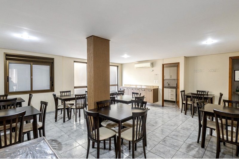 R$ 575.000 - LINDO APARTAMENTO - 82M2 - 3 DORM - SU&Iacute;TE - CHURRASQUEIRA - 1 VAGA Rua Roque Calage Porto Alegre - 