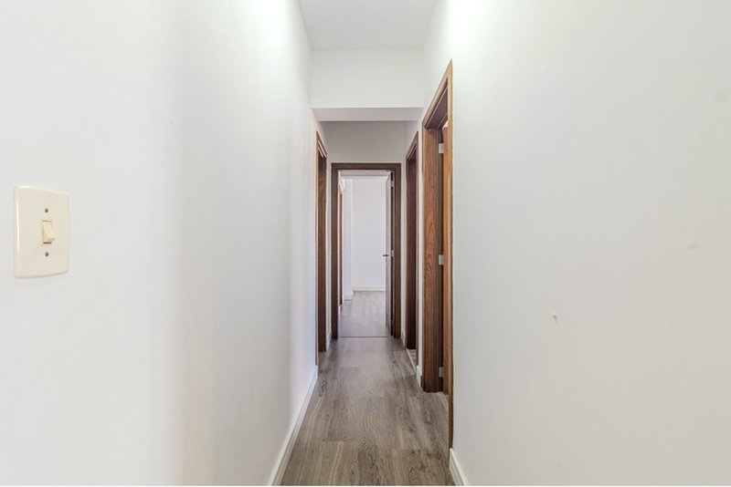 R$ 575.000 - LINDO APARTAMENTO - 82M2 - 3 DORM - SU&Iacute;TE - CHURRASQUEIRA - 1 VAGA Rua Roque Calage Porto Alegre - 