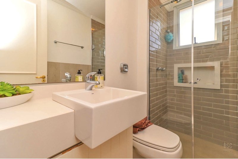 R$ 790.000 - EXCELENTE APARTAMENTO - 75M2 - 2 DORM - SU&Iacute;TE - VISTA - 2 VAGAS Rua Pedro Ivo Porto Alegre - 