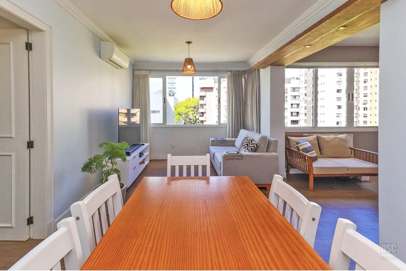 R$ 790.000 - EXCELENTE APARTAMENTO - 75M2 - 2 DORM - SU&Iacute;TE - VISTA - 2 VAGAS Rua Pedro Ivo Porto Alegre - 