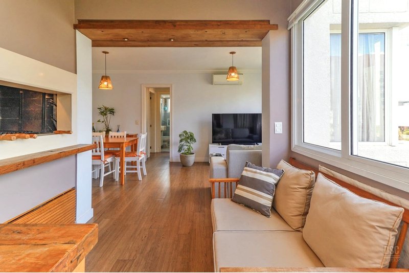 R$ 790.000 - EXCELENTE APARTAMENTO - 75M2 - 2 DORM - SU&Iacute;TE - VISTA - 2 VAGAS Rua Pedro Ivo Porto Alegre - 